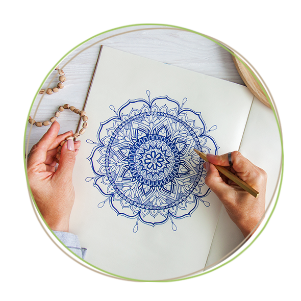 曼荼羅模様を描く様子